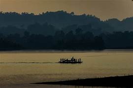 Dumboor Lake Family Tour
